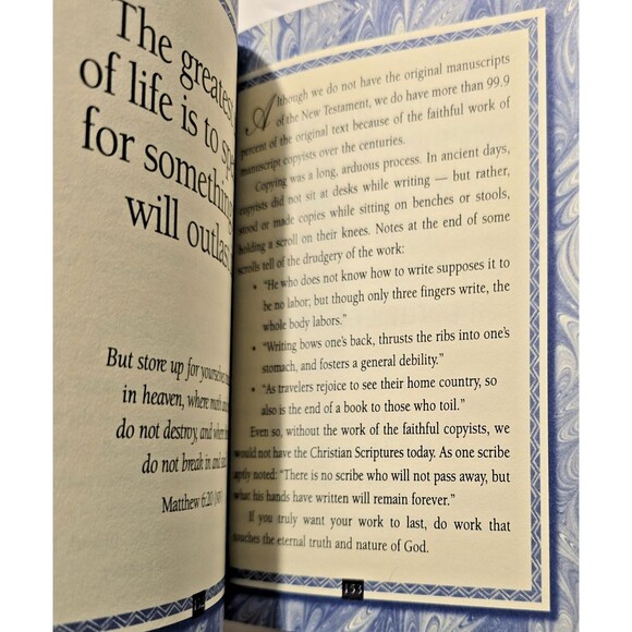 God's Little Devotional for Students (God's Little Devotional Book Series) - Picture 6 of 8